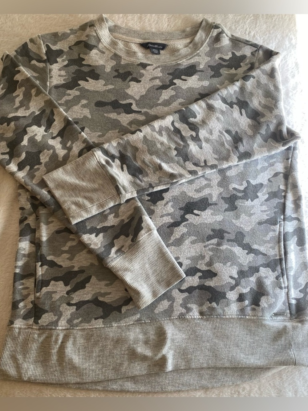 Eddie Bauer Camo Sweatshirt Small Modal Blend Soft Stretch Pullover